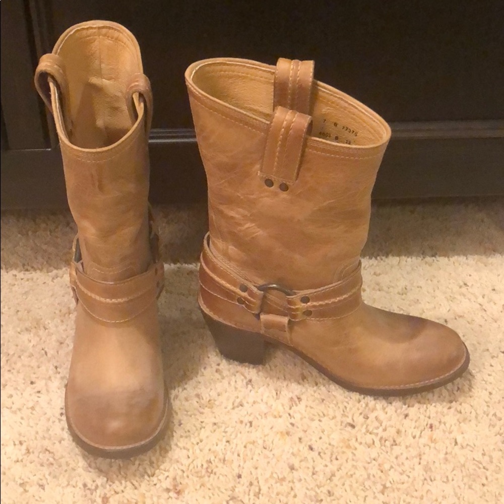 Frye midi boot brand new without box. Never worn.